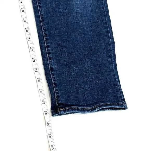 Lucky Brand 221 Straight Leg Jeans - Picture 5 of 11